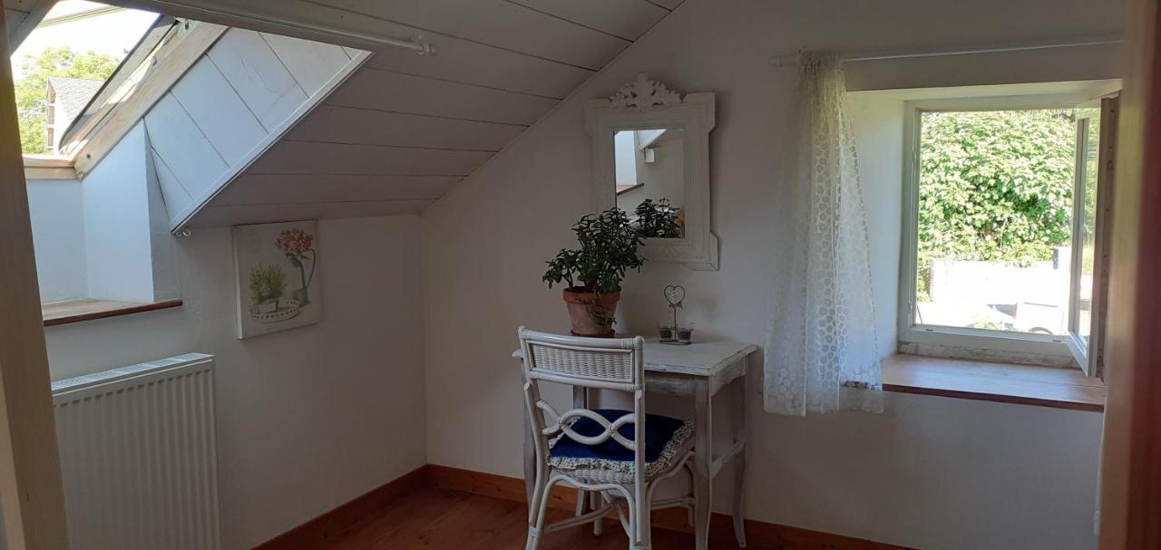 Gite Les Petits Chemins Ledeuix Exterior foto